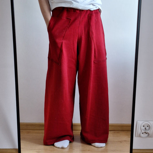 Baggy w Czerwonym Winie